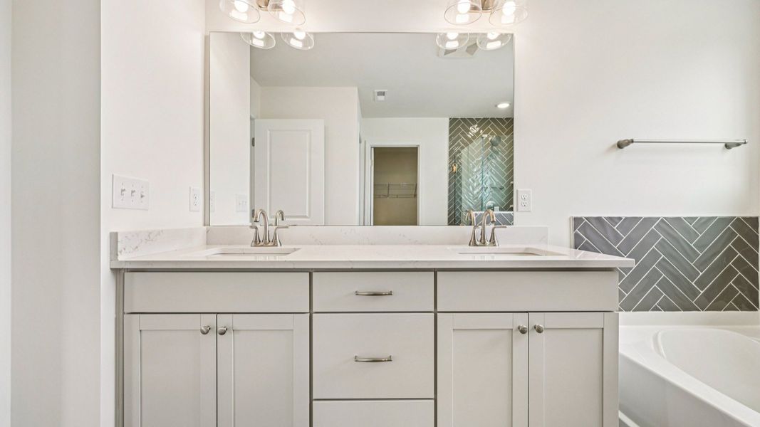 DRB Homes Juniper Primary Bath