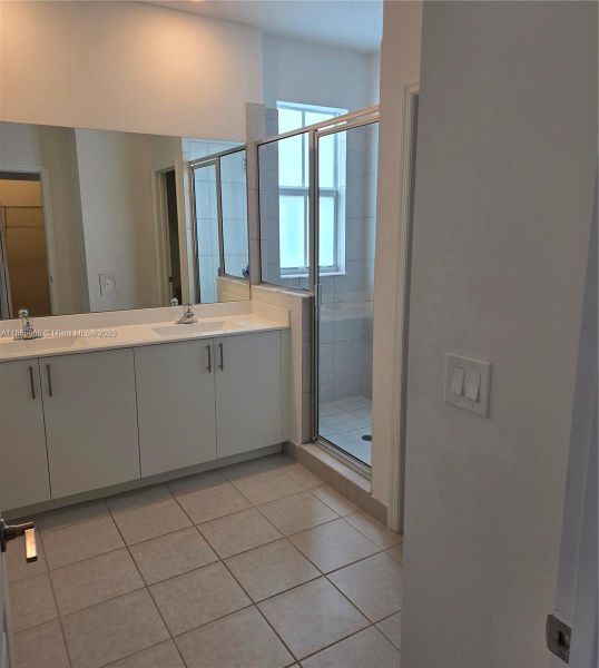 Image 21 of a home in .