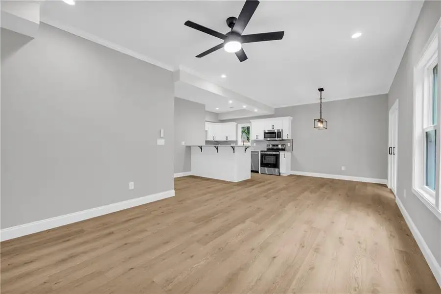 Spacious, unfurnished interior of a new home in , Franklin Springs (Image 26).