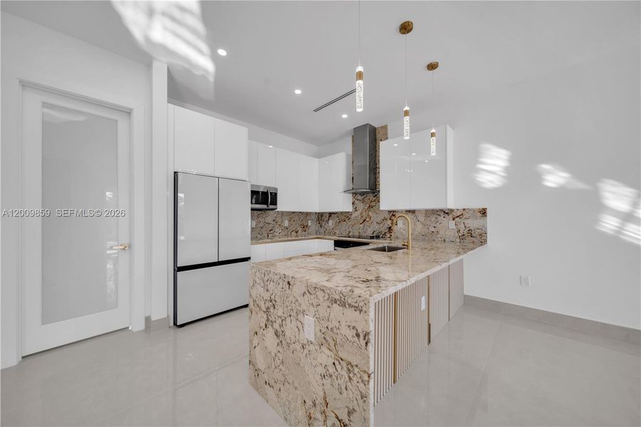Furnished interior view inside a new home in , Lehigh Acres (Image 3).