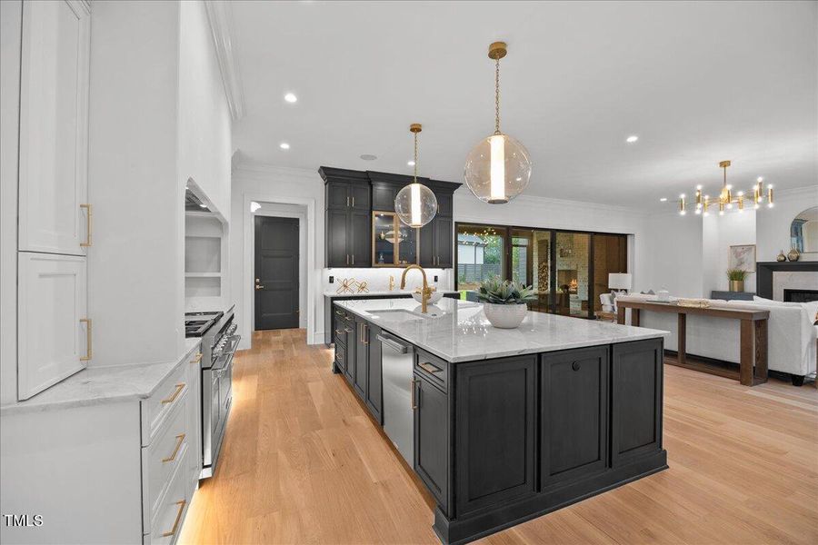 033-2A1A8263 033-2A1A8263