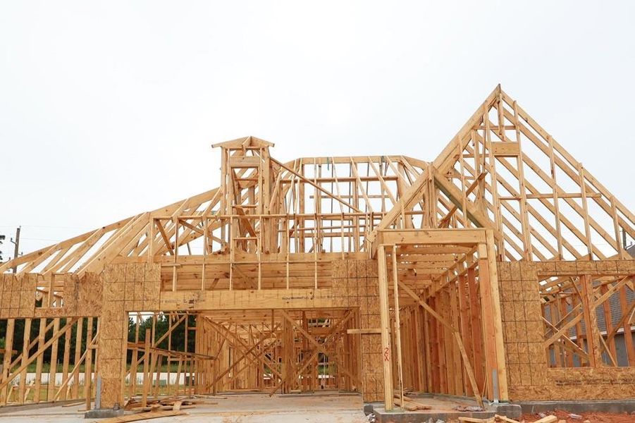 Let us show you how our advanced framing techniques have stood the test of time and allow more insulation for a quieter and more energy efficient home.