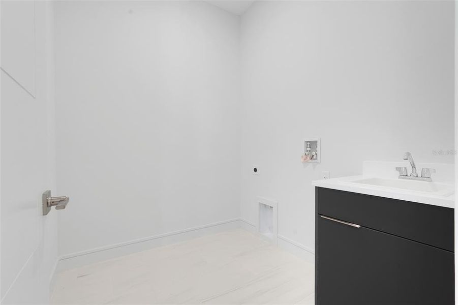 Spacious, unfurnished interior of a new home in Hampton Green at Providence, Davenport (Image 42).