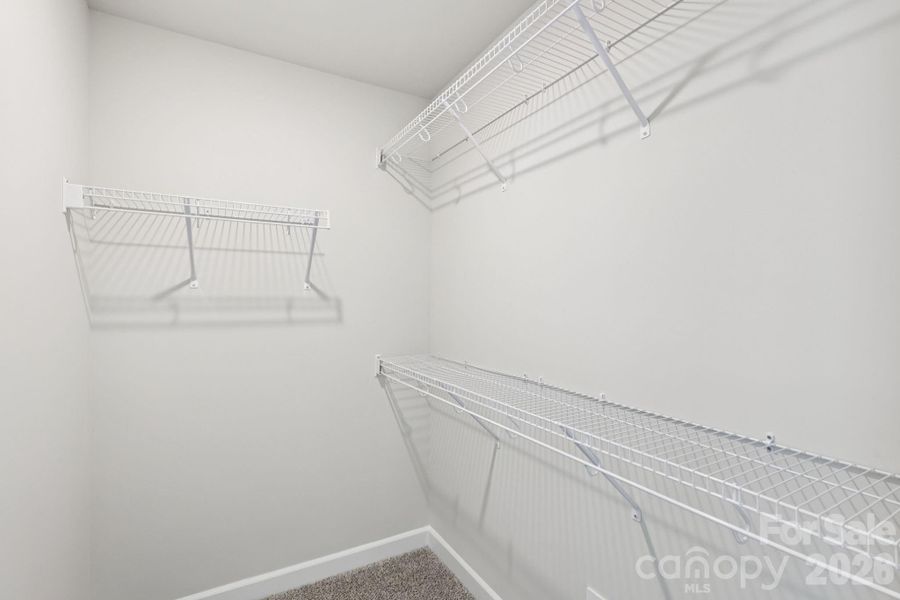 Spacious, unfurnished interior of a new home in Galloway Ridge, Charlotte (Image 25).