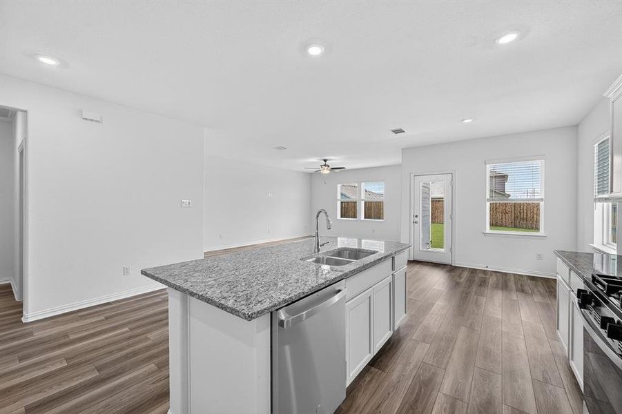 2345 Buffalo Bayou Way ~ Ready Now