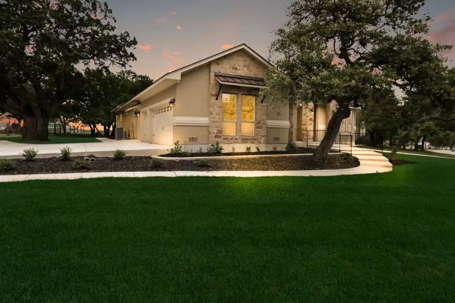 Representative exterior details of a home built from the The Ridgeline by Whitestone Custom Homes in Johnson Ranch, Bulverde (Image 3). Representative exterior details of a home built from the The Ridgeline by Whitestone Custom Homes in Johnson Ranch, Bulverde (Image 3).