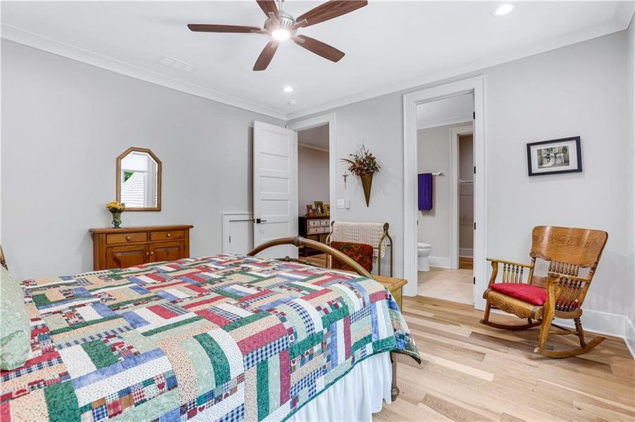 Furnished interior view inside a new home in , Dahlonega (Image 45).