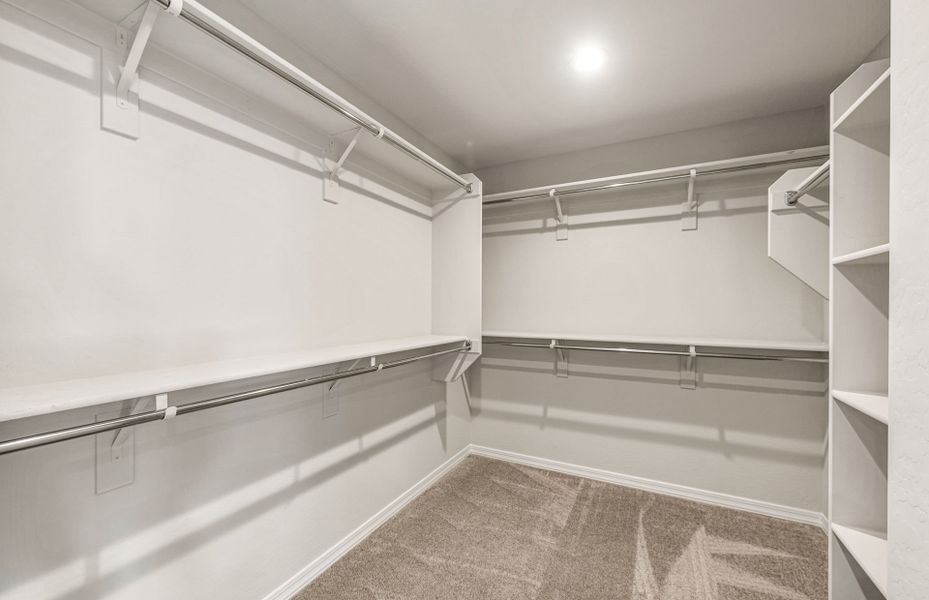 Spacious, unfurnished interior of a new home in Visara, Surprise (Image 24).