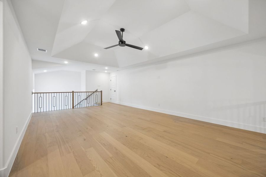 Spacious, unfurnished interior of a new home in StarView, Prosper (Image 45).