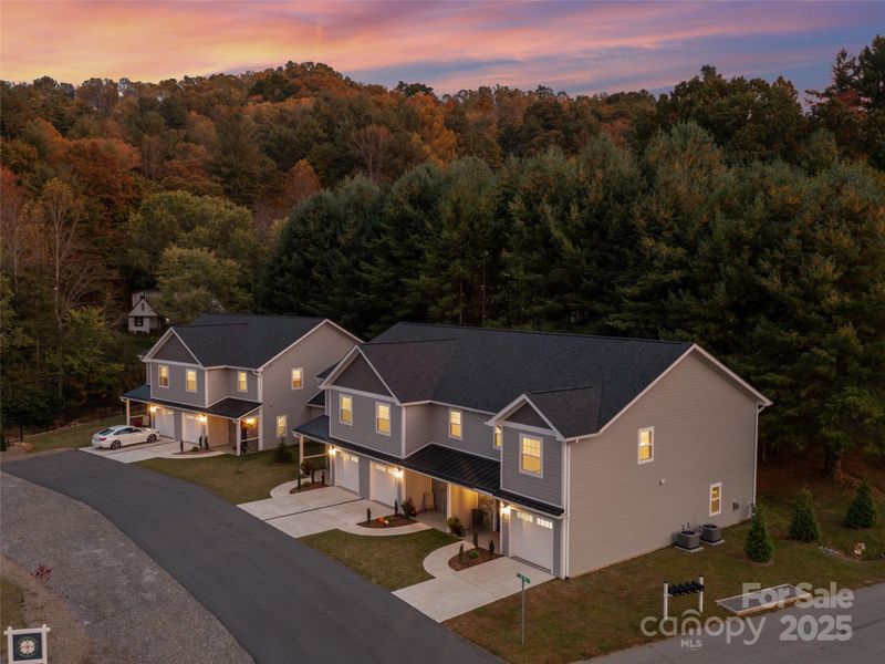 Image 34 of a home in .