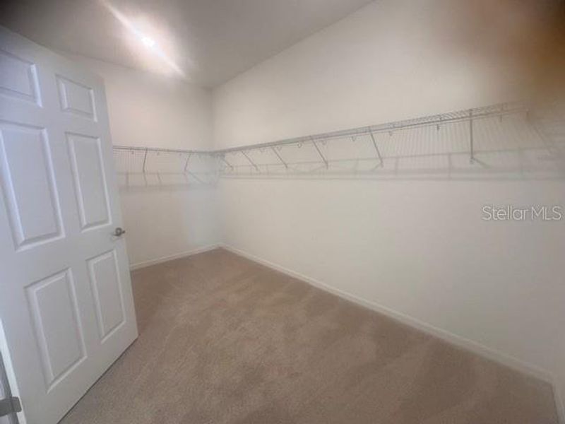 Spacious, unfurnished interior of a new home in Oakview, Apopka (Image 14).