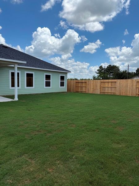Exterior details and patio area of a home in Sorella, Tomball (Image 3).