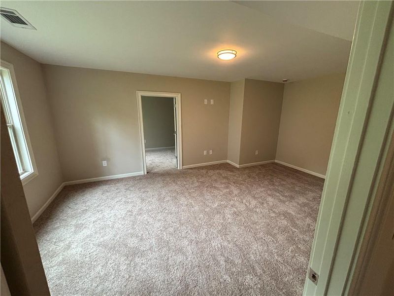 Spacious, unfurnished interior of a new home in , Douglasville (Image 23).