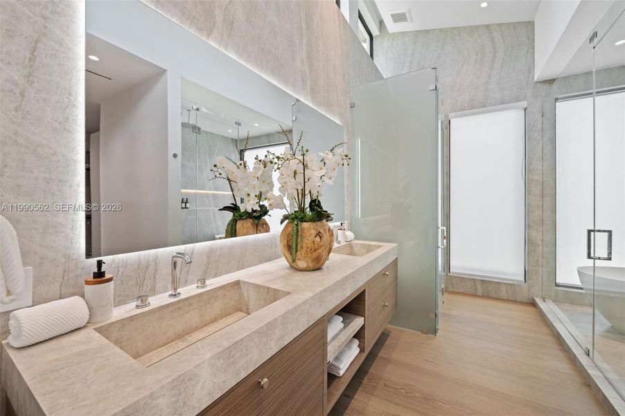 Furnished interior view inside a new home in , Coral Gables (Image 9).