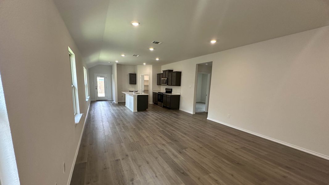 Representative unfurnished interior of a home built from the DIANA by D.R. Horton in Northspur, Forney (Image 7).