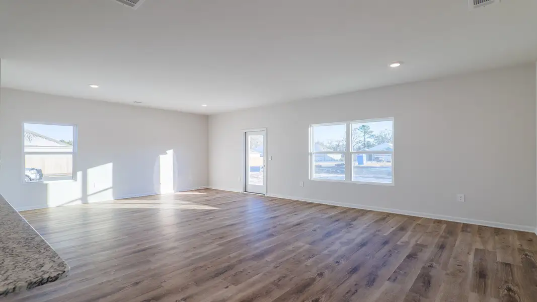 Spacious, unfurnished interior of a new home in Olson Ridge, Tallahassee (Image 6).