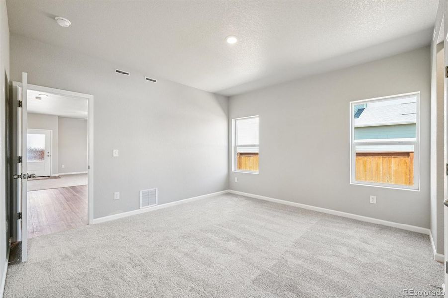 Spacious, unfurnished interior of a new home in Wolf Creek Run, Strasburg (Image 19). Spacious, unfurnished interior of a new home in Wolf Creek Run, Strasburg (Image 19).