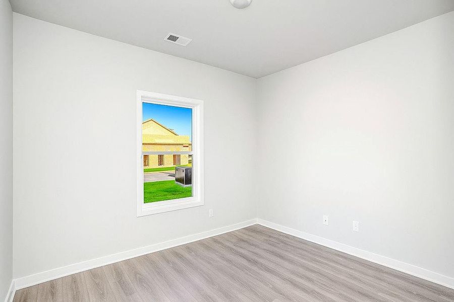 Spacious, unfurnished interior of a new home in , Fayetteville (Image 6).