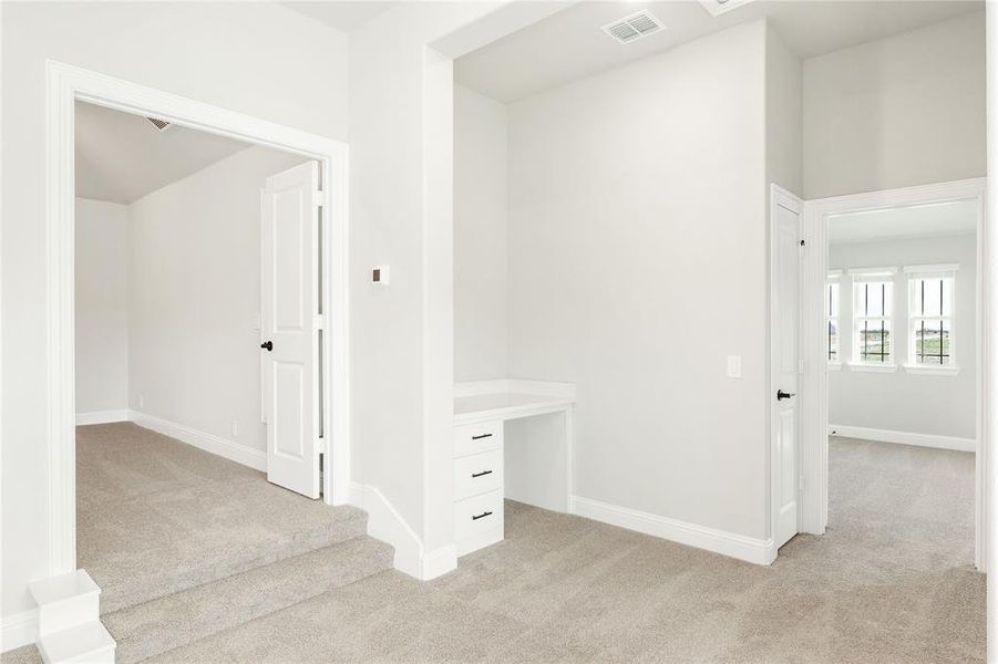 Spacious, unfurnished interior of a new home in Glenbrook, Red Oak (Image 30).