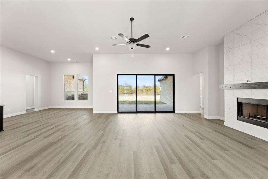 08. 6625 Emerson - Family