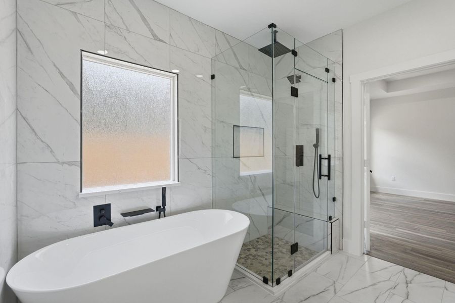 Furnished interior view inside a new home in , Conroe (Image 16).