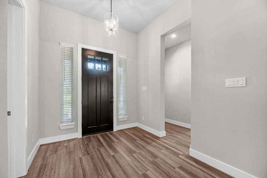 Spacious, unfurnished interior of a new home in , Dayton (Image 21).