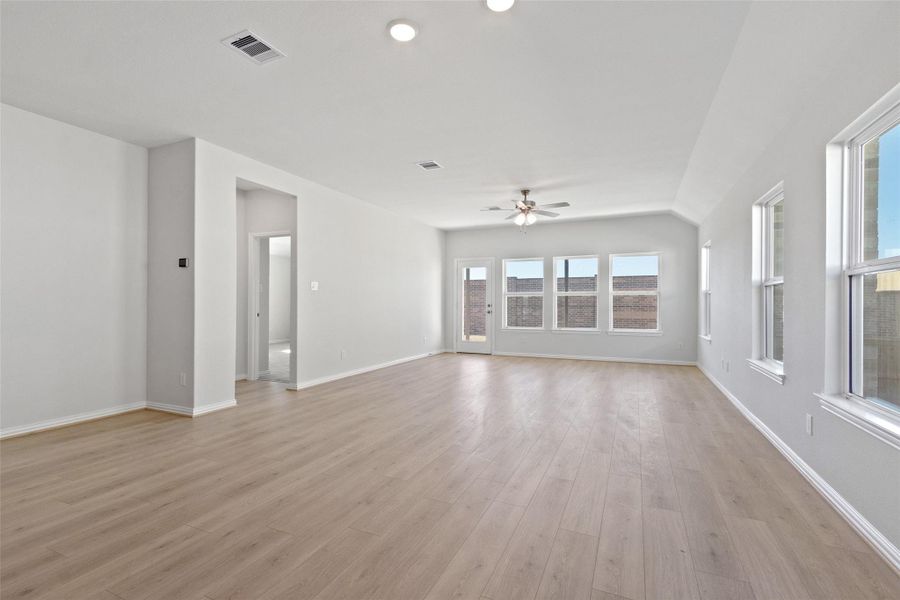 Spacious, unfurnished interior of a new home in Cypress Green, Hockley (Image 10). Spacious, unfurnished interior of a new home in Cypress Green, Hockley (Image 10).