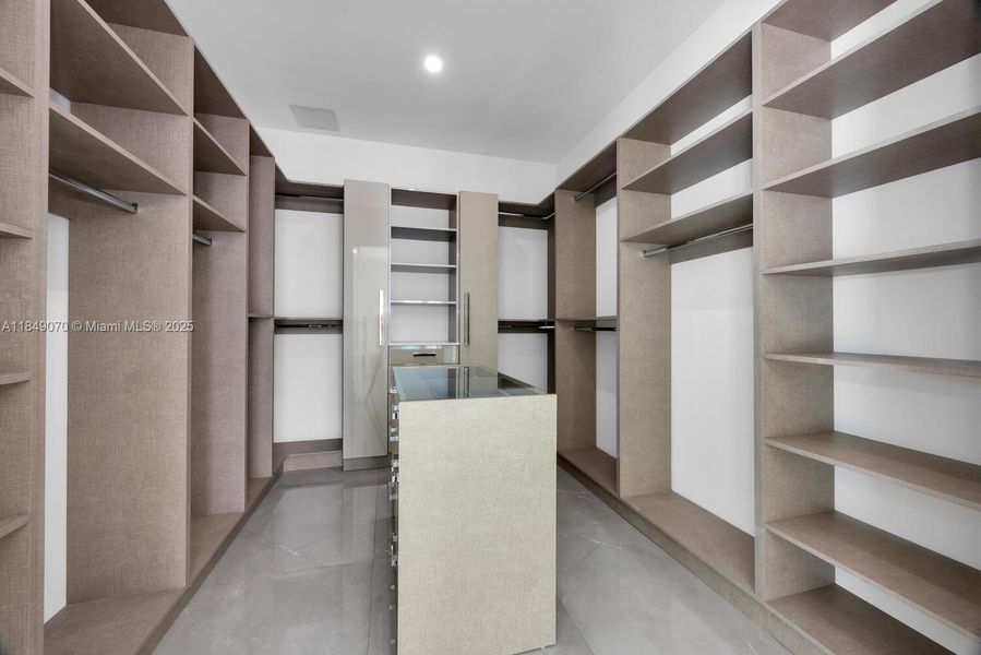 Image 55 of a home in .