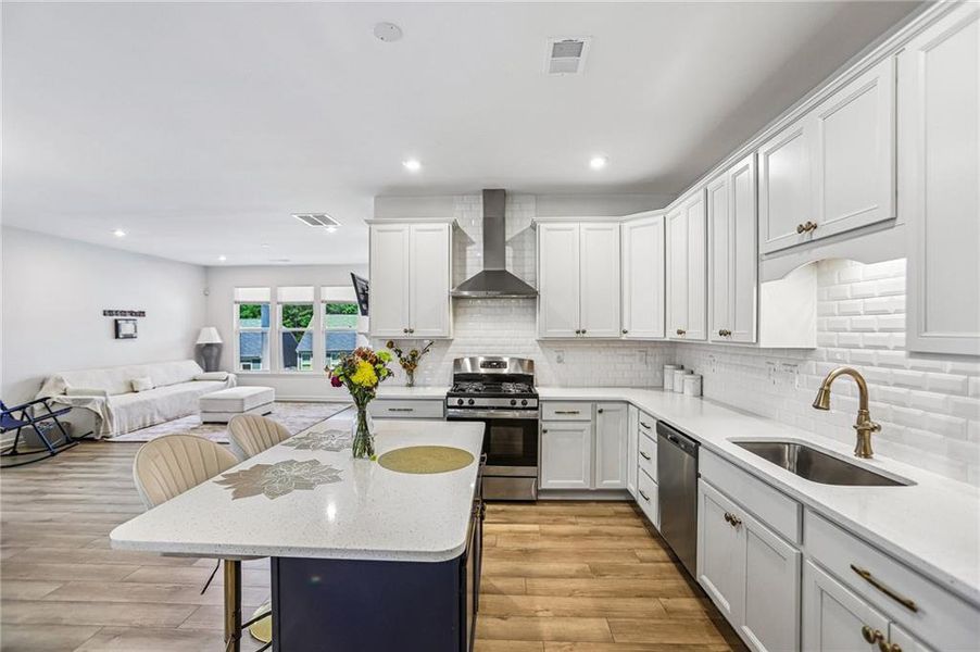 Furnished interior view inside a new home in Poplar Place, Dallas (Image 8).