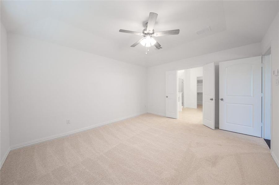 Spacious, unfurnished interior of a new home in Churchill: Meadows 50', Anna (Image 10). Spacious, unfurnished interior of a new home in Churchill: Meadows 50', Anna (Image 10).