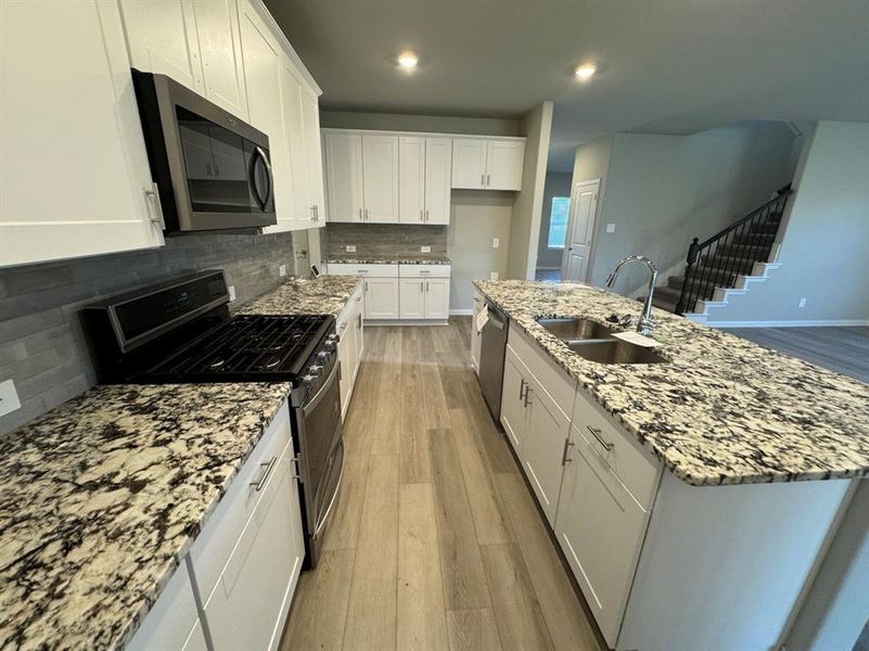 Furnished interior view inside a new home in Cibolo Hills, Fort Worth (Image 15). Furnished interior view inside a new home in Cibolo Hills, Fort Worth (Image 15).