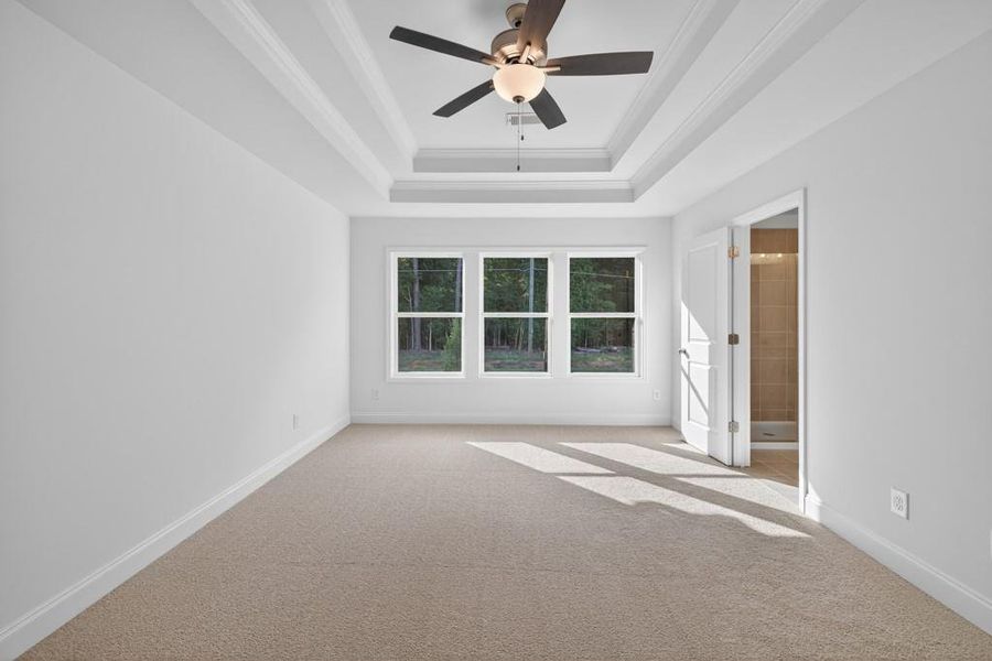 Spacious, unfurnished interior of a new home in , Jefferson (Image 15).