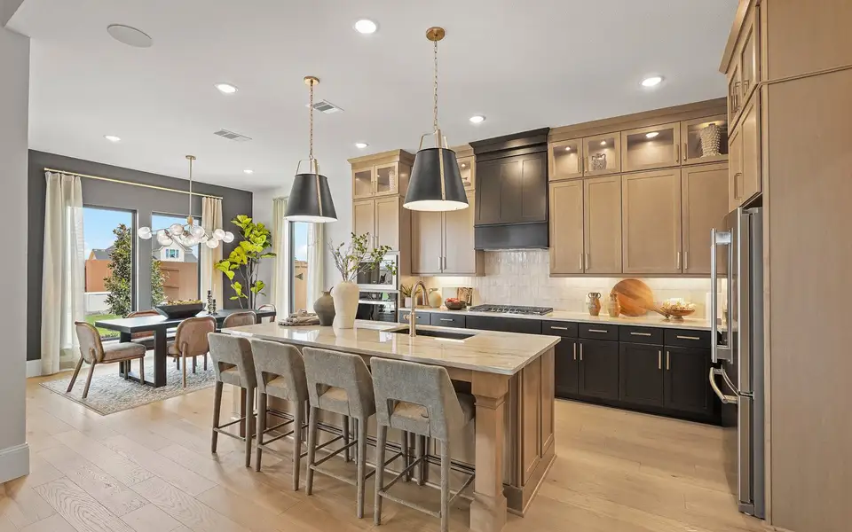 Representative furnished interior of a home built from the Hayden by Brookfield Residential in Midline, Webster (Image 14).