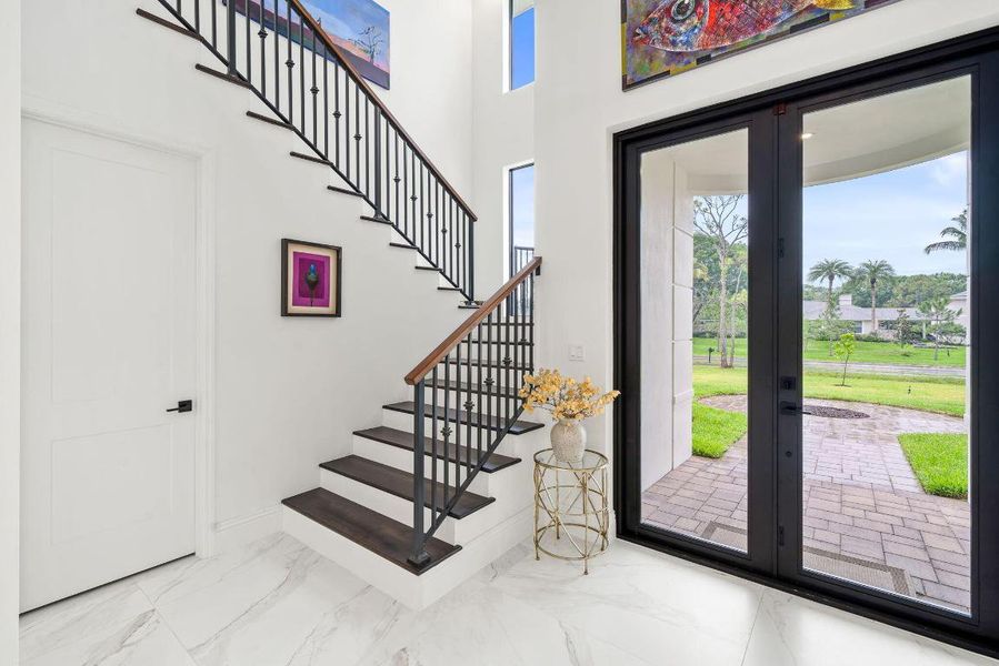 Foyer/Front Door Foyer/Front Door