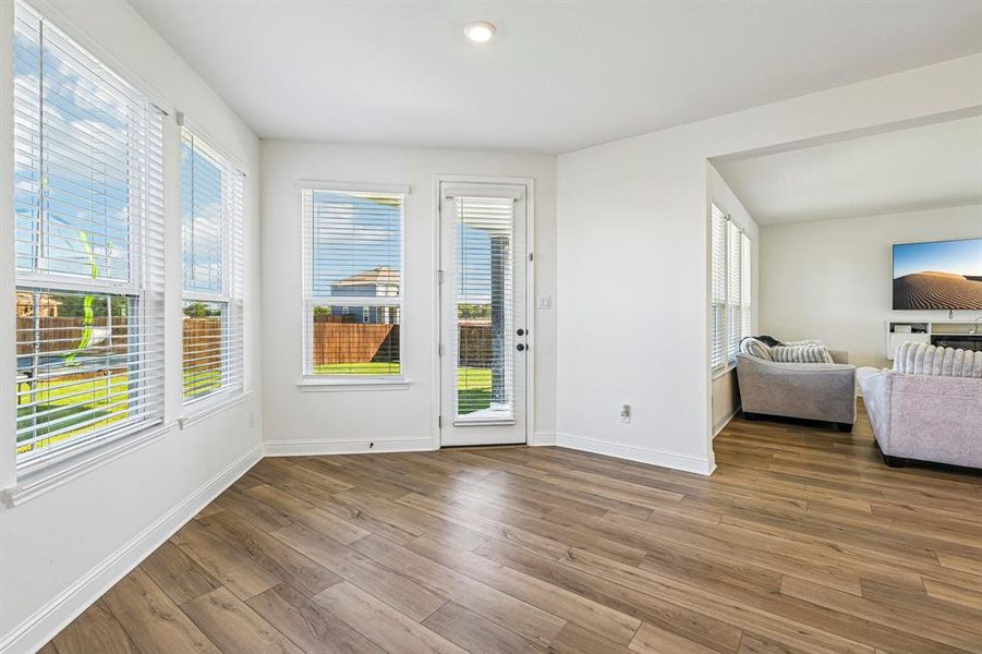 Spacious, unfurnished interior of a new home in Cottonwood Creek, Seagoville (Image 25). Spacious, unfurnished interior of a new home in Cottonwood Creek, Seagoville (Image 25).