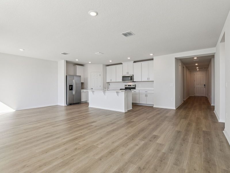 Spacious, unfurnished interior of a new home in Lake Deer Estates - Signature Series, Poinciana (Image 10).