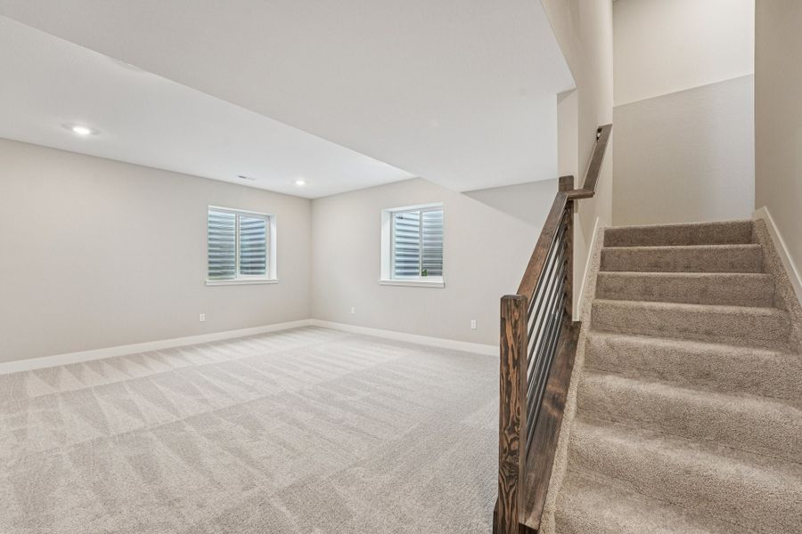 6br New Home in Parker, CO.  - Slide 37