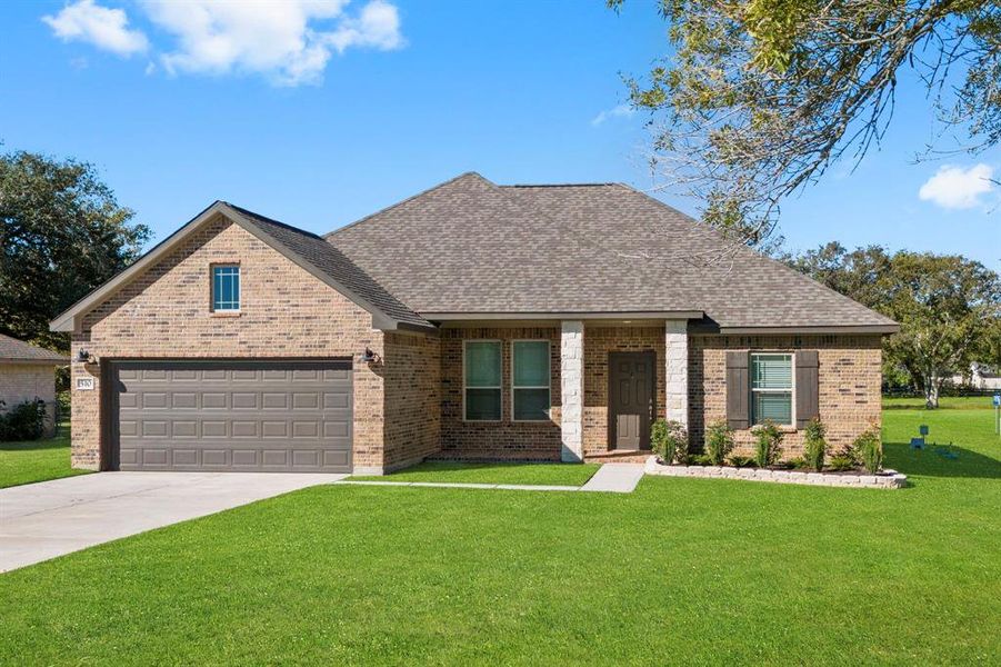 Homes rarely come on the market in Turtle Creek. Do not miss the opportunity to make this like new 2023 home yours! Low taxes. Low HOA dues. Minutes from Sugar Land. Call today!