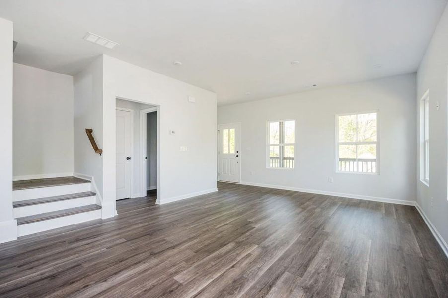 Spacious, unfurnished interior of a new home in , Atlanta (Image 20).