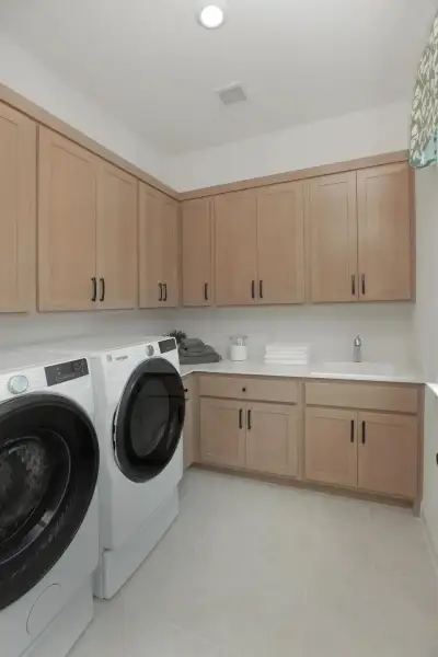 Overlook Laundry Room
