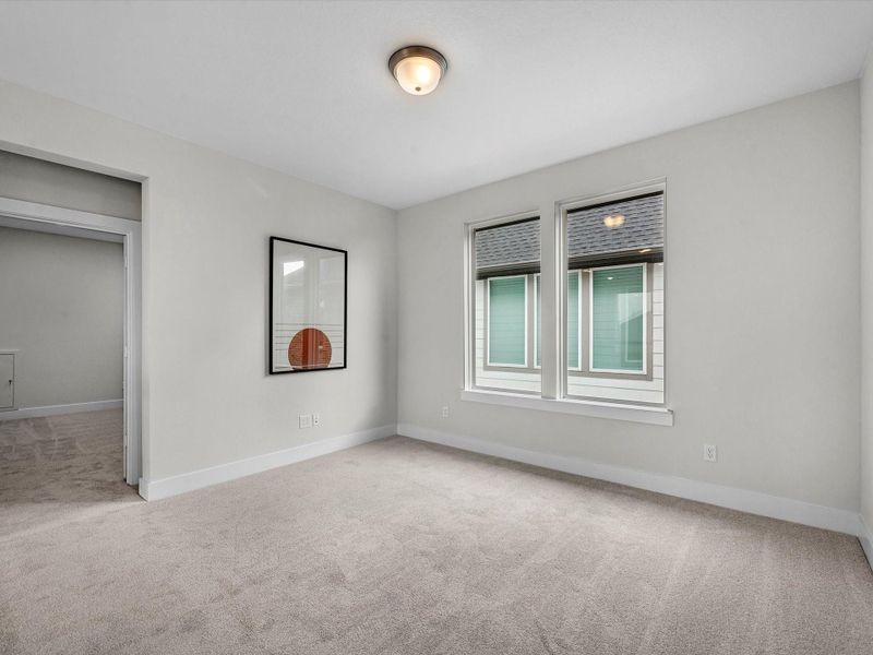 Spacious, unfurnished interior of a new home in Trillium 40′, Richmond (Image 19).