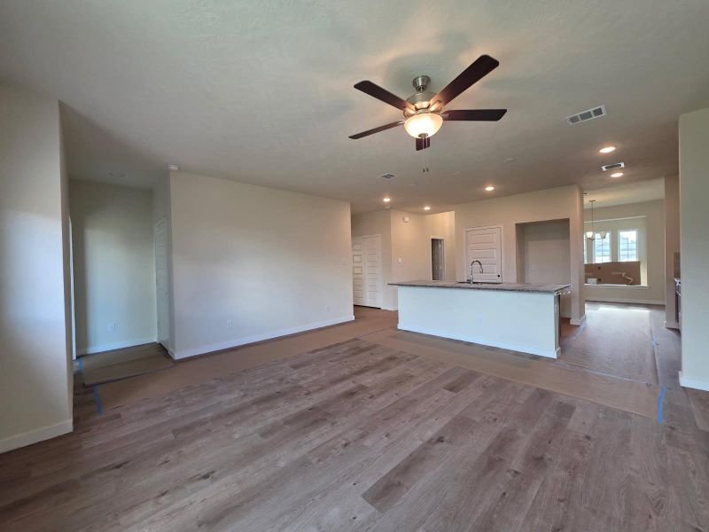 Spacious, unfurnished interior of a new home in Vintage Farms, Brenham (Image 5). Spacious, unfurnished interior of a new home in Vintage Farms, Brenham (Image 5).