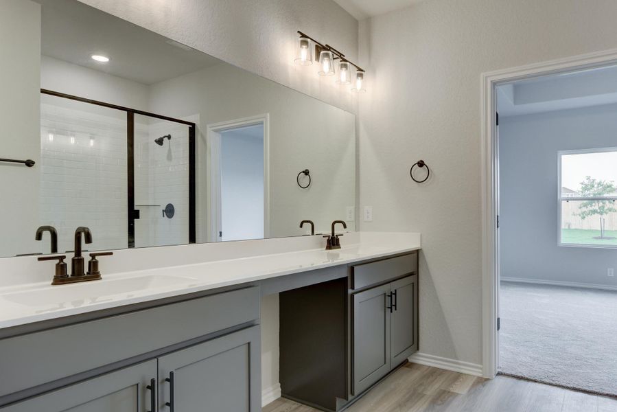 Representative furnished interior of a home built from the Travis by Ashton Woods in Meadows at Hennersby Hollow 40's, San Antonio (Image 6).