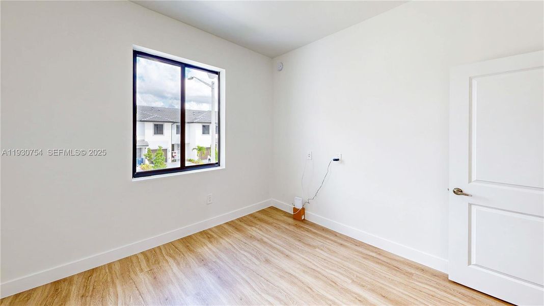 Spacious, unfurnished interior of a new home in , Homestead (Image 48).