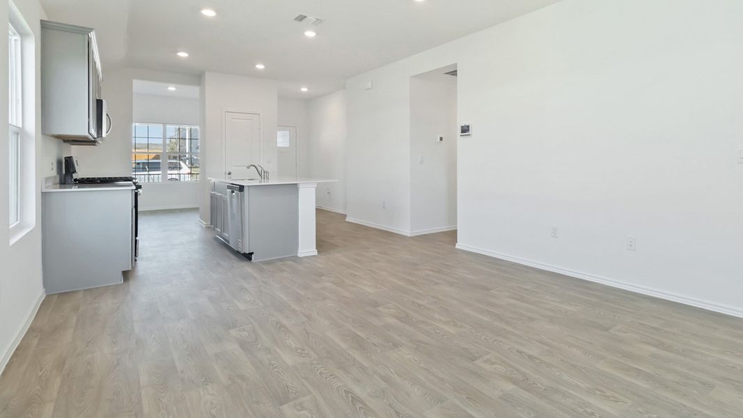 Representative unfurnished interior of a home built from the The Abbot by D.R. Horton in Talavera, Kyle (Image 11).