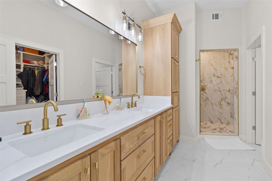 Furnished interior view inside a new home in , Shepherd (Image 27).