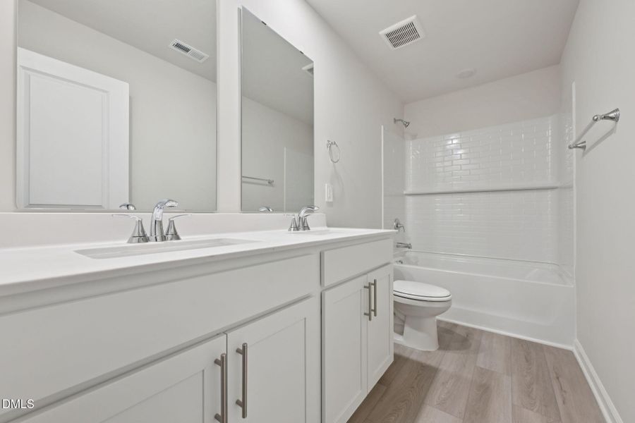 25 - Secondary Bath