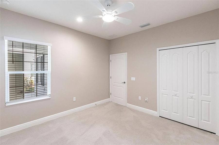 Spacious, unfurnished interior of a new home in Canoe Creek, Parrish (Image 23).