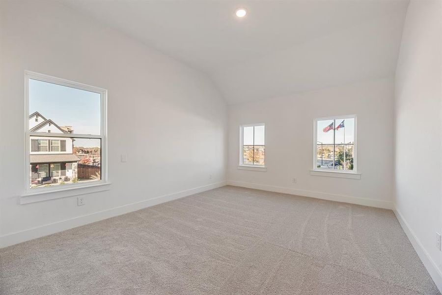 Spacious, unfurnished interior of a new home in Tavolo Park, Fort Worth (Image 26). Spacious, unfurnished interior of a new home in Tavolo Park, Fort Worth (Image 26).