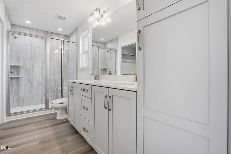 218 Rae St-74 218 Rae St-74